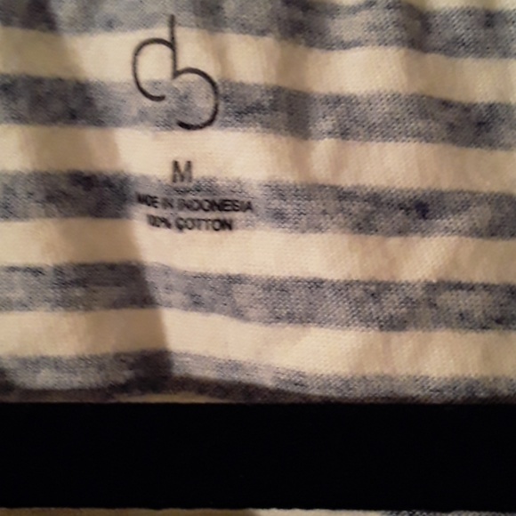 Shirt - Picture 2 of 3